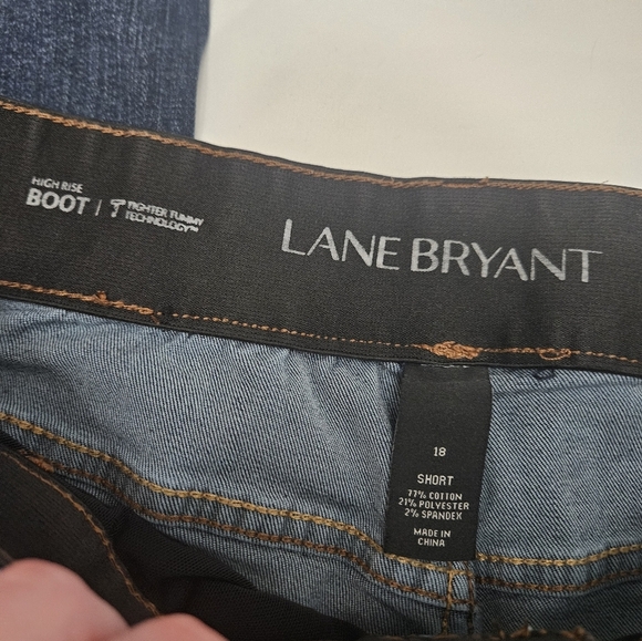 Lany Bryant Plus Size Dark Wash Bootcut Jeans! - Picture 3 of 6